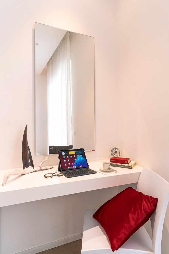 Ceo Luxury Suite Di Cagliari Bagian luar foto