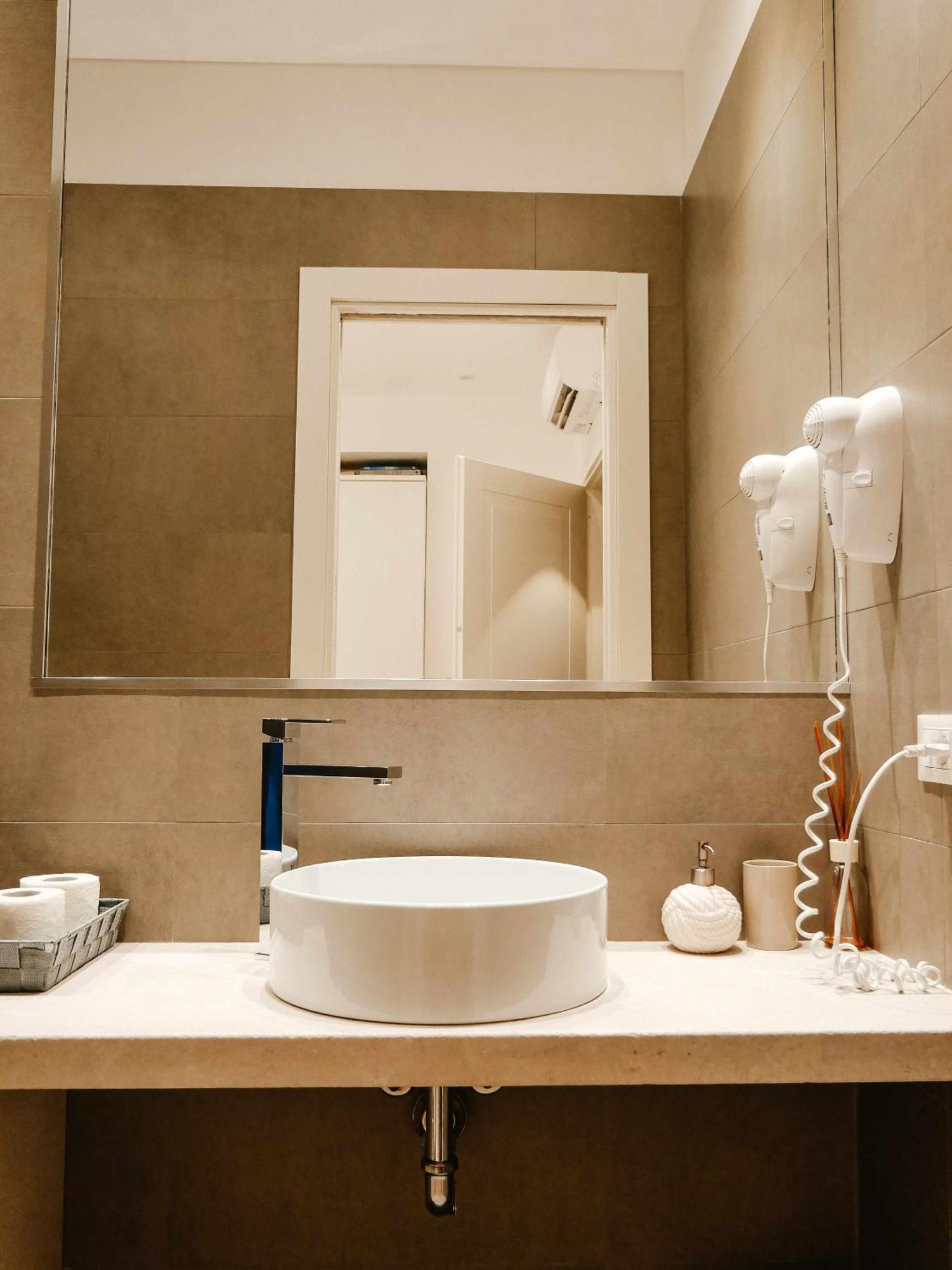 Ceo Luxury Suite Di Cagliari Bagian luar foto