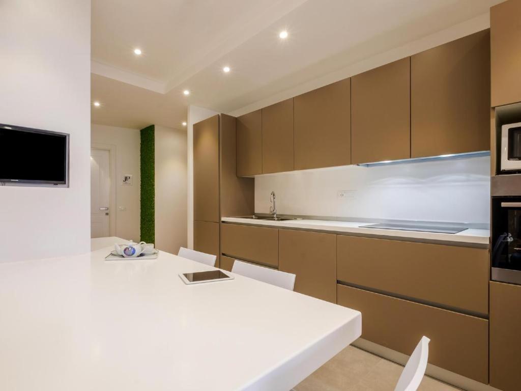 Ceo Luxury Suite Di Cagliari Bagian luar foto
