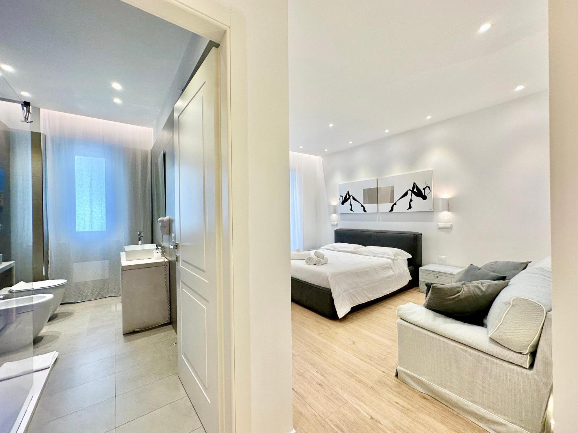 Ceo Luxury Suite Di Cagliari Bagian luar foto
